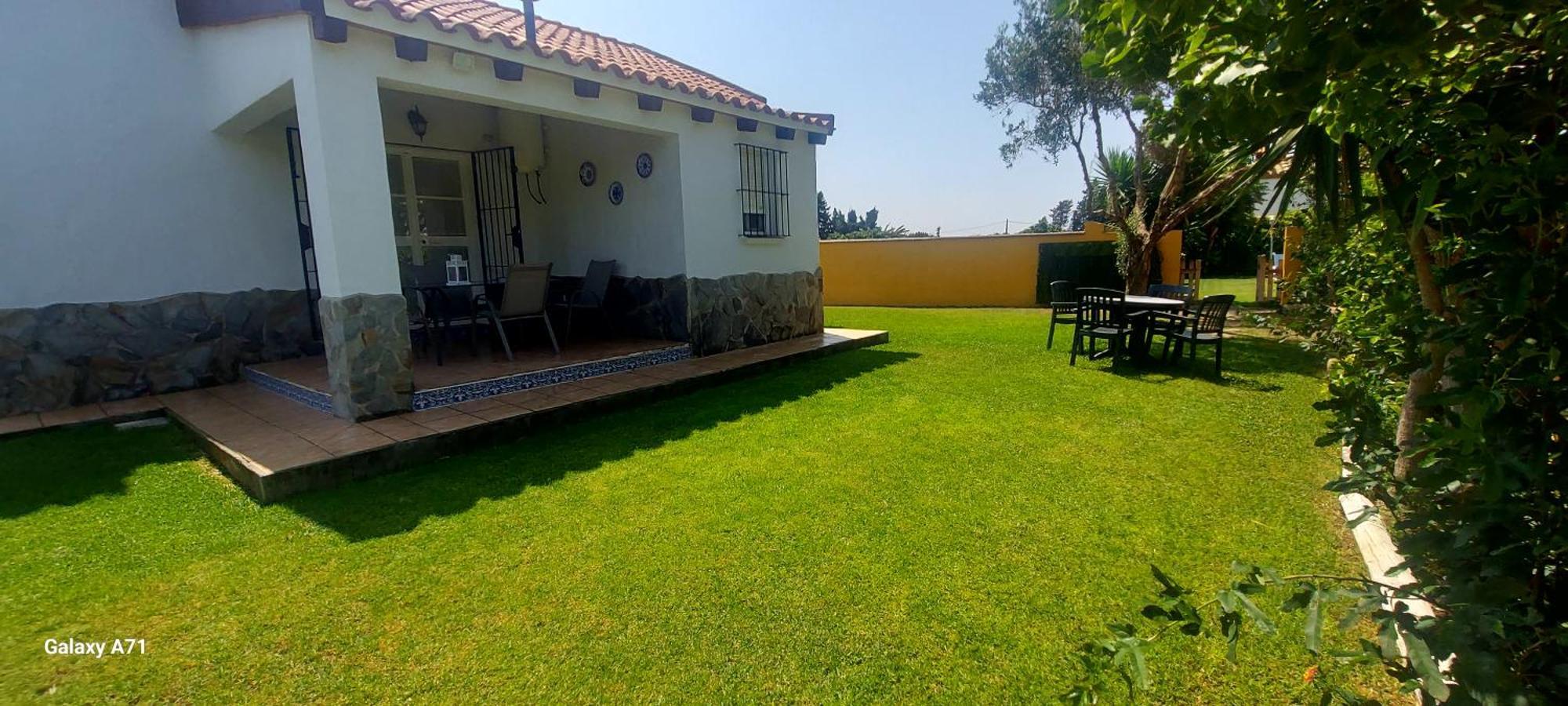Holiday home La Huerta 2 Amplios Jardines Barbacoa Y Wifi Conil De La Frontera